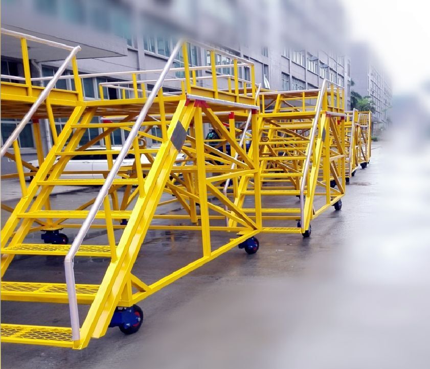 APU发动机工作梯